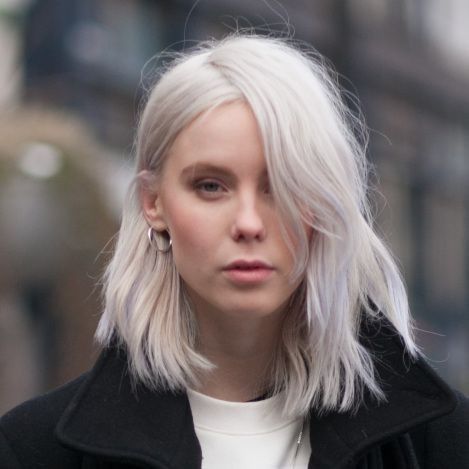 Blone Hair, White Bob, Long Platinum Blonde, White Blonde Hair, Really Short Hair, Short Curly Haircuts, Platinum Hair, Hair Shades, Platinum Blonde Hair