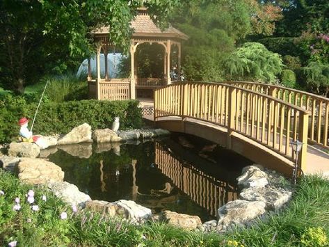 Creek Backyard, Backyard Grill Ideas, Pond Bridge, Ideas For Backyard, Backyard Layout, Backyard Pond, Backyard Fireplace, Pond Fountains, Backyard Water Feature