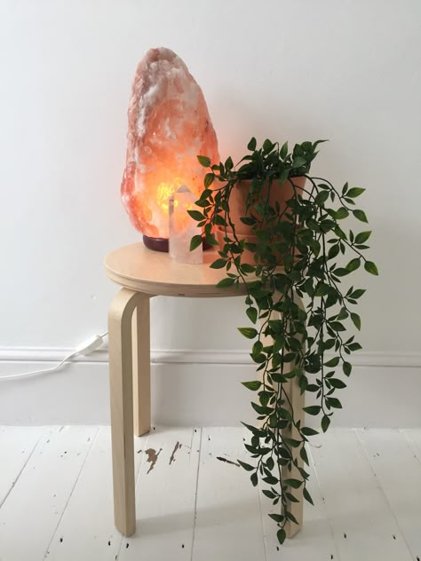 12kg natural Himalayan salt lamp❤️ Salt Lamp Decor, Rock Lamp, Meditation Corner, Zen Room, Salt Lamps, Himalayan Salt Lamp, Salt Lamp, Massage Room, Therapy Room