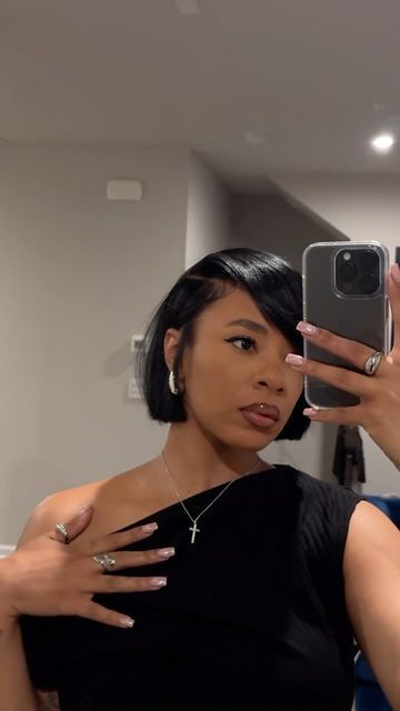 The Cut Life on Instagram: "our fav @xoxojenise is BACK with her signature bob! ✂️  cut by @lynettethehairslayer   #thecutlife #boblife #bobhaircut #atlhairstylist" Glue In Bob Weave Black Hair, Short Bobs Black Women, Short Bob Styles For Black Women, Ear Length Bob Black Women, Short Bob With Bangs For Black Women, Bob Natural Hair Black Women, Side Bob Black Women, Bob Cut Natural Hair Black Women, Short Bob Hairstyles Black Women