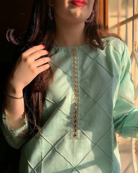 Lrkeo ky pintex valy plain dress. Girls plain dress . Girls pintex plain dress Lace Dress Design, Simple Kurta Designs, Neck Designs For Suits, Pakistani Fashion Casual, Stylish Short Dresses, Girls Frock Design, Salwar Kamiz, Dress Design Patterns, Sleeves Designs For Dresses