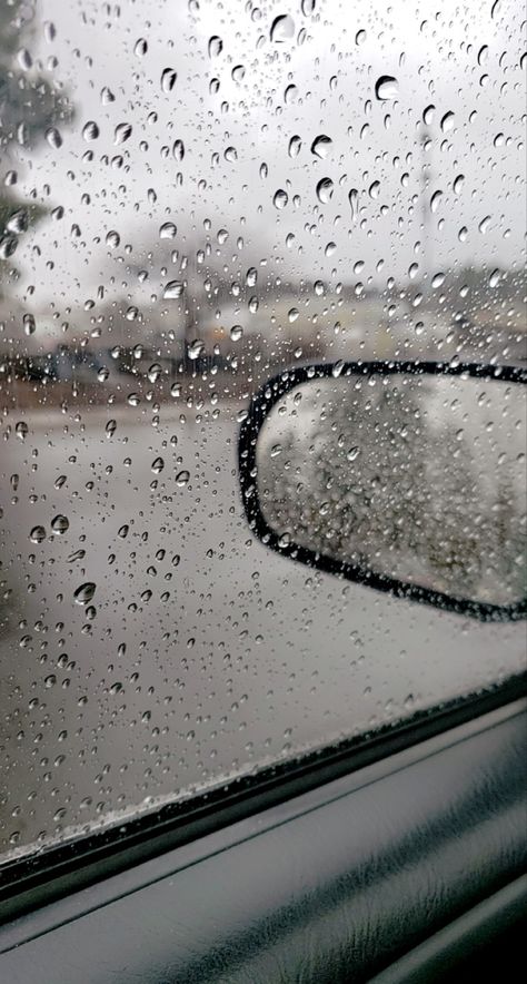 Rainy Window, Instagram Post Captions, Treat Burns, Mirror Photography, Rainy Day Aesthetic, Water Aesthetic, Travel Pictures Poses, Cartoon Wallpaper Hd, Chill Photos