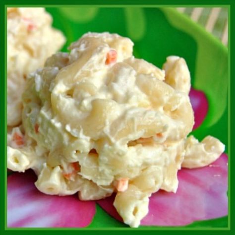 Hawaiian Mac Salad, Ono Kine Recipes, Hawaiian Plate Lunch, Mac Salad Recipe, Hawaiian Macaroni Salad, Salad Cucumber, Mac Salad, Hawaiian Dishes, Resep Salad