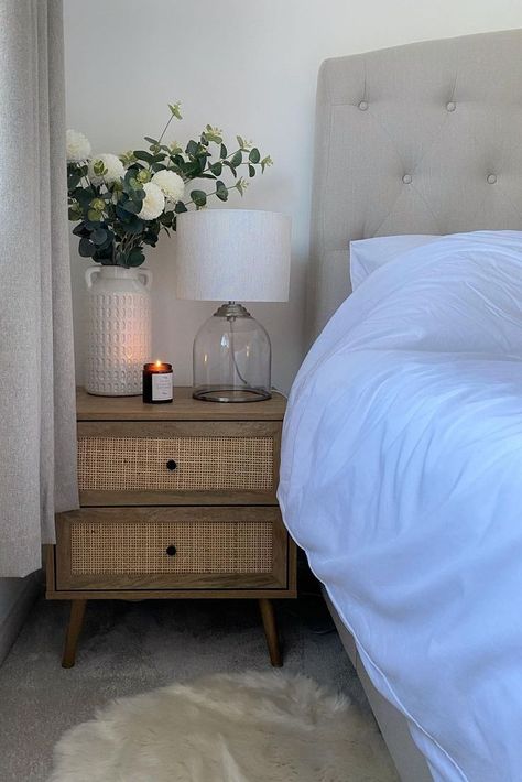 Bedside Table Decor Master Bedrooms, Bed Side Table Decor, Bedroom Side Table Ideas, Bedside Table Inspiration, Rattan Bedroom Furniture, Rattan Bedside Table, Rattan Bedroom, Rental Home Decor, Bedside Table Decor