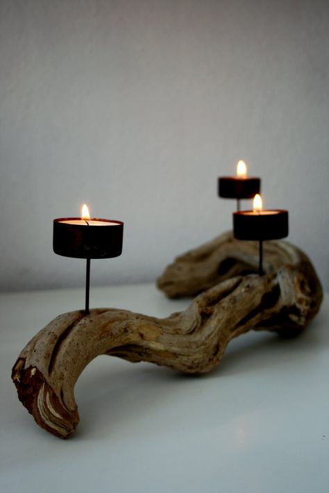 Driftwood Candle Holders Diy, Driftwood Candle Holder, Wooden Tea Light Holder, Driftwood Candle Holders, Driftwood Candle, Driftwood Furniture, Rustic Candle, Rustic Table Lamps, Driftwood Projects