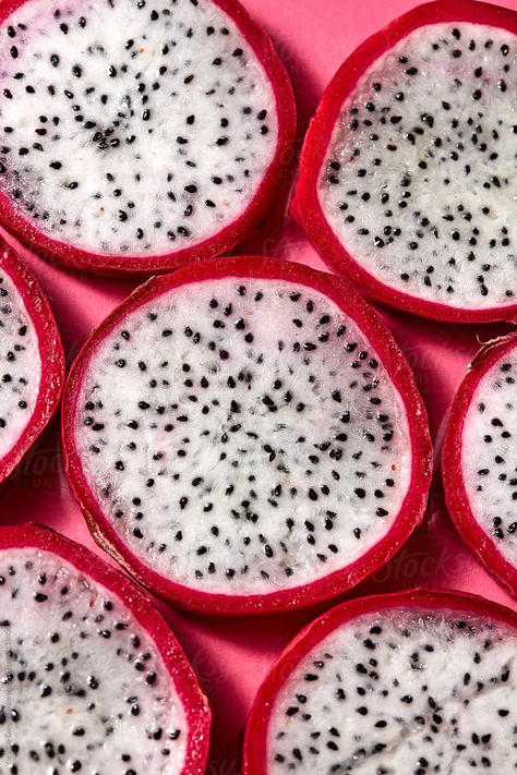 Flat Lay View Of Background From Round Slices Of Dragon Fruit Or | Stocksy United Dragons Tattoos, Homemade Fruit Leather, Drawing Dragon, Dragons Tattoo, Quick Easy Healthy Meals, Fruit Nutrition, Tattoo Dragon, Dragon Tattoos, Fruit Wallpaper