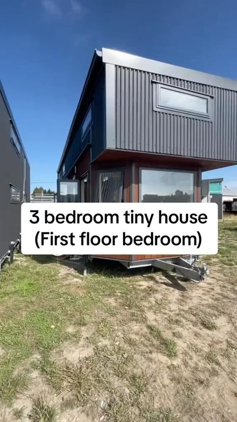 Instagram 3 Bedroom Tiny House, Bedroom Tiny House, Tiny House Plans Small Cottages, Tiny House Big Living, Tiny House Swoon, Diy Tiny House, Small Cottages, Tiny House Community, Tiny House Inspiration