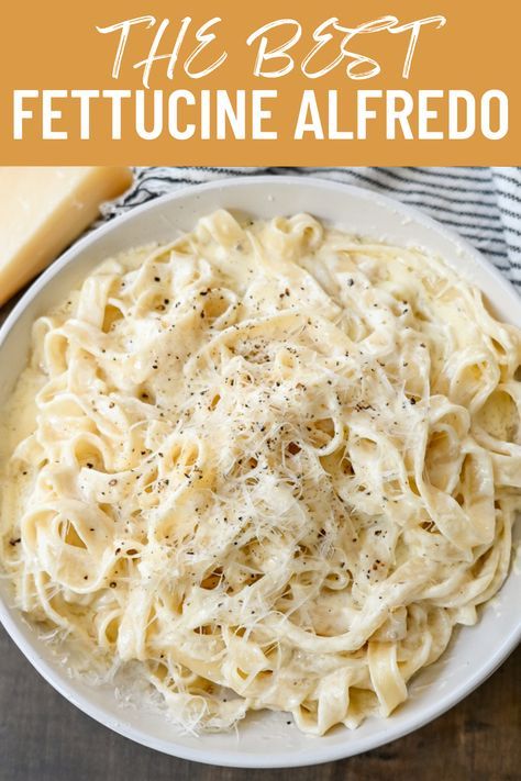 Fettucine alfredo recipe. This homemade alfredo sauce is made with simple ingredients — butter, parmesan cheese, garlic, heavy cream, and salt. It’s a 5-ingredient alfredo sauce that is beyond easy! Buttery Alfredo Sauce, Pioneer Woman Fettucini Alfredo Recipe, Alfredo With Chicken Broth, Fettucini Alfredo Recipe Without Heavy Cream, Alfredo Sauce Recipe Crockpot, Carrabas Fettucine Alfredo Recipe, Chicken Alfredo No Cream Cheese, Restaurant Alfredo Sauce, Alfredo Sauce With Ricotta Cheese