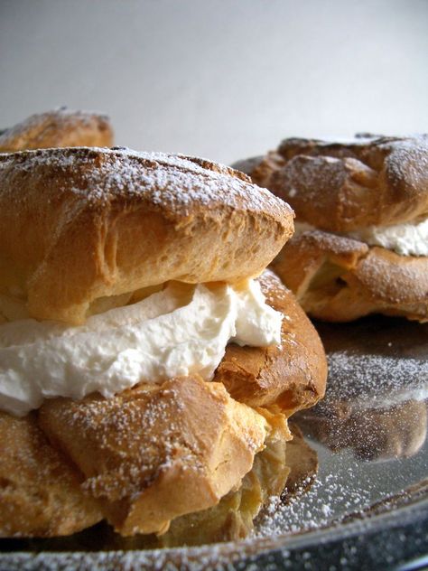 Slovakian Recipes, Large Cream Puffs, Slovak Christmas, Slovenian Recipes, Slovakian Food, Czech Food, Slovak Recipes, Profiterole, Cream Puff Recipe