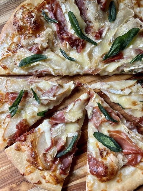 Brie And Prosciutto, Asian Pear Recipes, Brie Prosciutto, Fall Pizza, Pear Pizza, Fried Sage, Prosciutto Pizza, Asian Pear, Gourmet Pizza