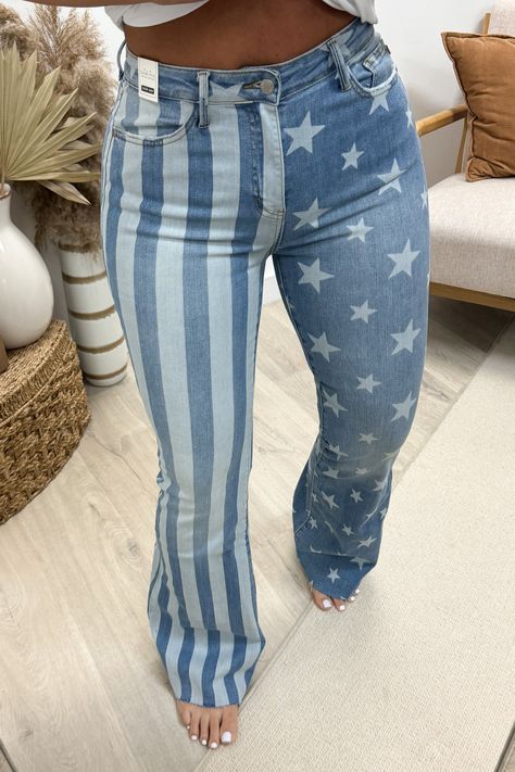 Sterling Flare Jeans - Happily Ever Aften Cute Bell Bottom Jeans, Things To Paint On Jeans, Bleaching Jeans, American Flag Jeans, Fourth Of July Outfits, Making Jeans, Cute Western Outfits, Country Outfits Women, Country Jeans