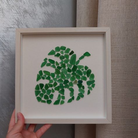 Tropical green foliage framed.Sea glass art. Sea Glass Decor, Glass Art Wall, Sea Glass Art Diy, Sea Glass Mosaic, Sea Glass Art Projects, Seashell Projects, Shell Craft, Beach Glass Art, Glass Art Projects