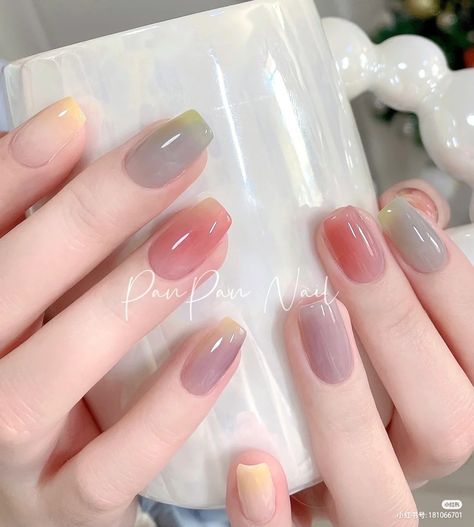 Blush Nail Designs, Nail Gradient, Manicure Process, Blush Nail, Blush Application, Shiny Nails Designs, Nagellack Trends, Gel Nail Art Designs, Blush Nails