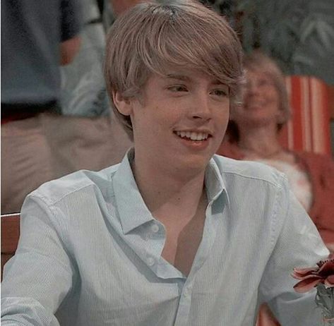 Cole Sprouse Cody, Suit Life On Deck, Cody Martin, Cole Sprouse Hot, Cole Sprouse Jughead, Cole M Sprouse, Old Disney Channel, Disney Netflix, Dylan And Cole