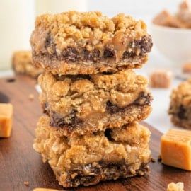 Chocolate Pecan Cookies, Oat Squares, Modern Honey, Chocolate Chip Pecan Cookies, Shugary Sweets, Caramel Bars, Pecan Cookies, Oat Cookies, Oat Bars