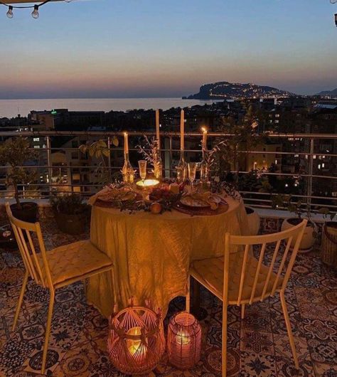 Romantic Dinner Table Setting For Two, Romantic Dinner Table Setting, Romantic Outdoor Dinner, Romantic Home Dates, Romantic Dinner Tables, Rooftop City, Eiffel Tower Lights, Beach Balcony, Dream Dates