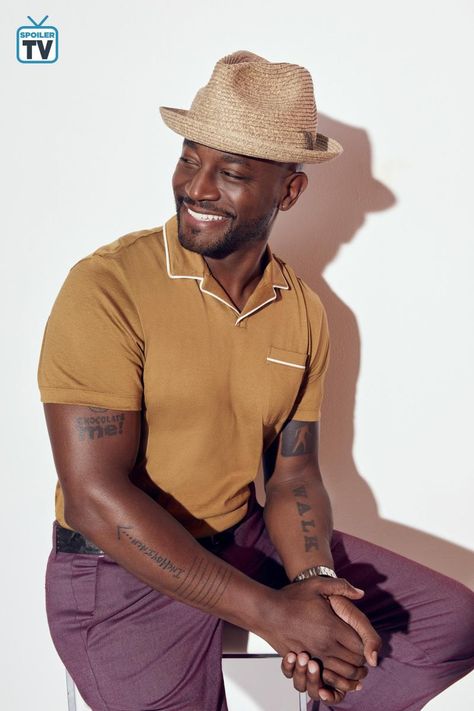 All American S1 Taye Diggs as "Billy Baker 'Coach'" Billy Baker All American, Daniel Ezra, Whitney Houston Young, Taye Diggs, House On Haunted Hill, American Tv Show, Black Male Models, All American Boy, Newark New Jersey