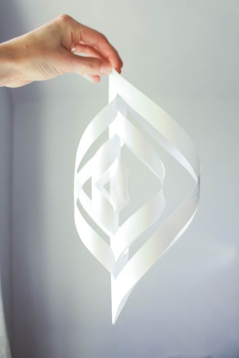 DIY 3-D Paper Snowflakes – Just Bee Large 3d Snowflakes Diy, 3d Snowflakes How To Make, Snow Flakes Making With Paper, 3d Snowflakes Diy, 3d Paper Snowflakes Diy, Snowball Dance, Cut Snowflakes, Snowflakes Paper, 3d Paper Snowflakes