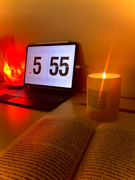 Candle Book Aesthetic, Romantisicing School Aesthetic, Books And Candles Aesthetic, Waking Up Aesthetic, Aesthetic Candle Pictures, Candles Reading, 555 Aesthetic, Scented Candles Aesthetic, Romanticise School