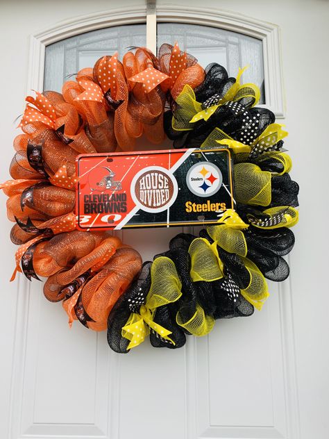 Browns/Steelers house divided deco mesh wreath Ohio State Wreath, Steelers Wreath, House Divided Wreath, Football Wreaths, Ribbon Wreath Diy, Football Wreath, Pittsburgh Steelers Football, Sports Decor, House Divided