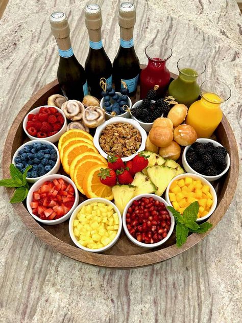 Mimosa Board - The BakerMama Fruit In Wine Glasses, Breakfast Theme, Raspberry Granola, Champagne Cheers, Mini Cinnamon Rolls, Granola Clusters, Birthday Party Snacks, Wine Tasting Party, Berry Juice