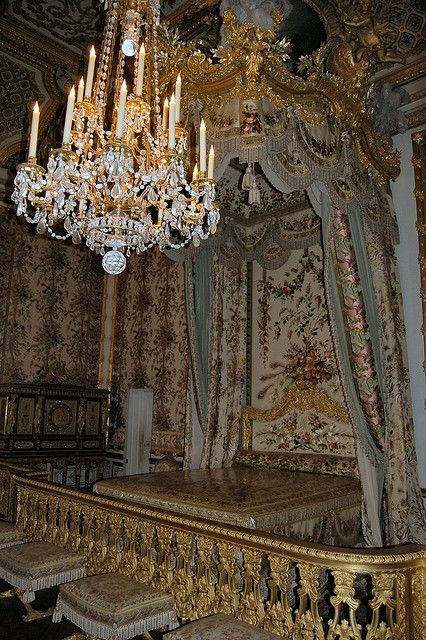 Versailles Palace Royal Bedroom...I was here...still can't believe it sometimes!!! Versailles Bedroom, Royal Academia, Bedroom Mediterranean, Royal Core Aesthetic, Royalty Core, Royal Bedroom, Royal Core, Chateau Versailles, Aesthetic Interior