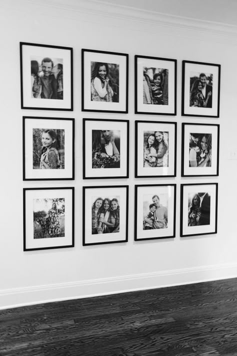 Picture Wall Living Room, Hallway Pictures, Photowall Ideas, Family Pictures On Wall, Photo Hanging, Family Photo Wall, Black And White Photo Wall, Photo Wall Decor, Photo Wall Gallery