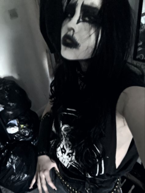 Black Metal Fashion, Metalhead Fashion, Metalhead Guy, Metalhead Girl, Goth Guys, Black Metal Art, Horror Makeup, Goth Makeup, Gender Envy