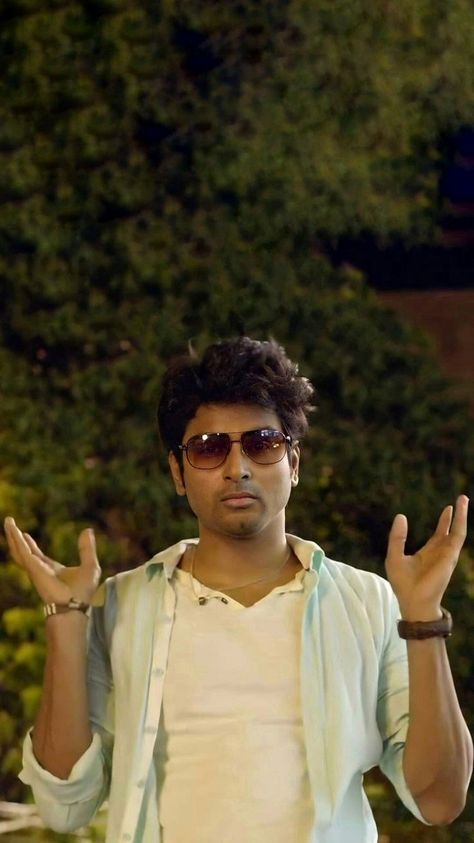 Love Today Movie, Remo Movie, Aesthetic Couple Pictures, Insta Edits, Stunt Video, Sivakarthikeyan Wallpapers, New Movie Images, Book Cover Artwork, Actor Quotes