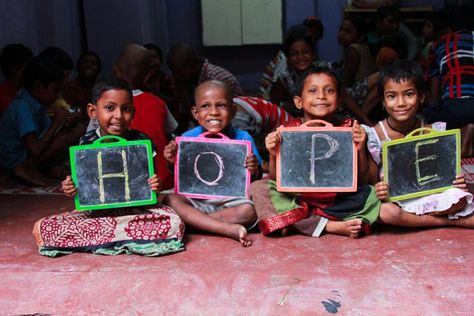 HOPE Kolkata Foundation Crowdfunds through Krowdcircle to educate underserved kids in Bhagar; http://bit.ly/2taKVTJ Education In India, Teaching The Alphabet, Operation Christmas Child, Kids Study, Drawing Activities, Good Prayers, Free Education, Charity Work, Ways Of Learning