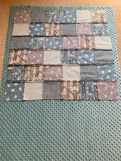 Baby Blanket Patterns Sewing, Minky Baby Blanket Diy, Minky Blanket Tutorial, Self Binding Baby Blanket, How To Sew Baby Blanket, Minky Quilt, Patchwork Baby Blanket, Rag Quilt Patterns, Diy Baby Blanket