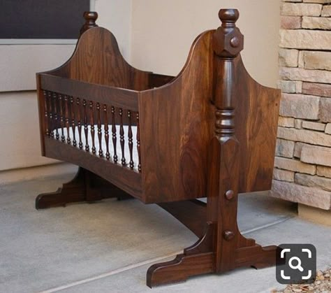 Baby Cradle Plans, Cradle Woodworking Plans, Wooden Baby Crib, Baby Crib Diy, Baby Beds, Wooden Cradle, Easy Woodworking Ideas, Home Workplace, Sofa Design Wood