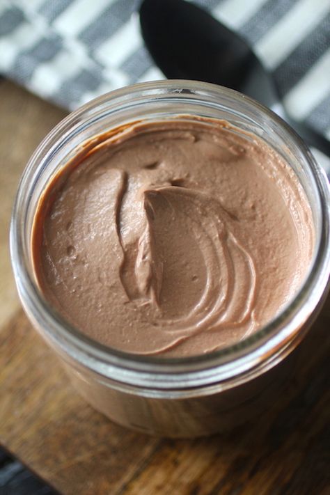 Protein Mousse, Protein Cheesecake, Unsweetened Cocoa Powder, Healthy Protein Snacks, Baking Powder Uses, Protein Pudding, Greek Yogurt Recipes, Protein Powder Recipes, Protein Desserts