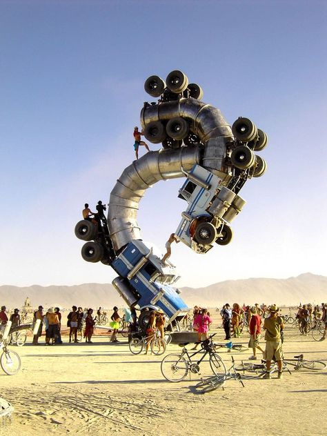 Burning Man Pictures, Burning Man Sculpture, Mike Ross, Burning Man Art, Burning Men, Black Rock Desert, Black Rock City, Art Appliqué, Burning Man Festival