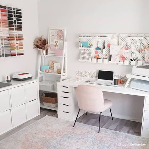 Office Craft Room Combo, Room Organisation, Dream Craft Room, Craft Room Design, Craft Space, White Desk, Study Room Decor, Craft Room Decor, Office Crafts