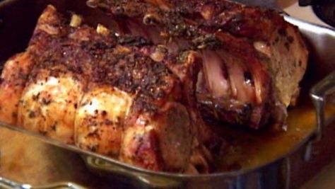 Tyler Florence prepares a wonderfully easy Christmas pork roast. Easter Dinner Menus, Brownie Bars, Roast Lamb, Easter Menu, Easter Dinner Recipes, Lamb Dishes, Mini Egg, Lamb Roast, Garlic Recipes