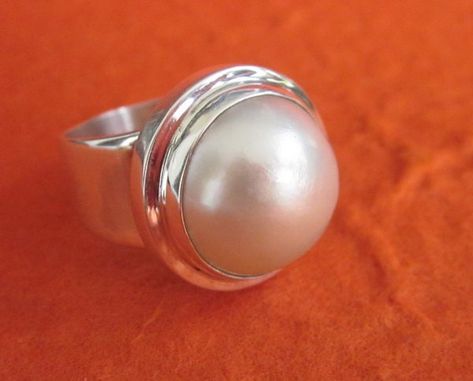 Pearl Ring Design, Lombok Island, White Pearl Ring, Sterling Silver Promise Rings, Silver Rings With Stones, Bali Silver, Mabe Pearl, Mens Silver Necklace, Yellow Gold Jewelry