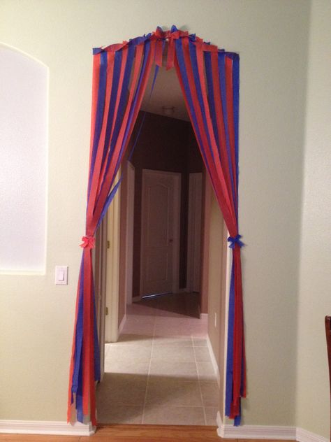 I love decorating with streamers. Made this for my nephews 1st bday Streamer Decorations Doorway, Birthday Doorway Decorations, Streamers Decorations Ideas, Streamer Doorway, How To Decorate With Streamers, Streamer Decorations, Doorway Decor, Coastal Dining, Party Streamers