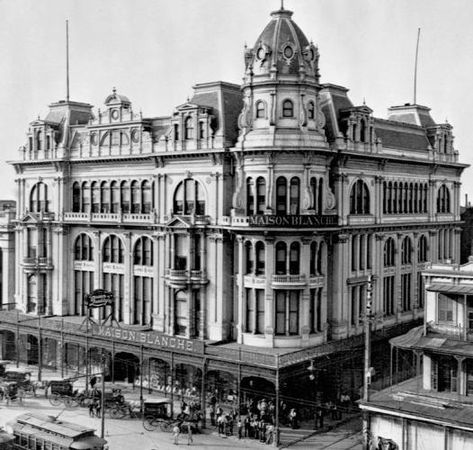 Maison Blanche: See vintage photos from The Times-Picayune archives | Archive | nola.com New Orleans Architecture, Battle Of New Orleans, New Orleans History, Greenwood Cemetery, Carlton Hotel, Minecraft Inspiration, New Orleans Homes, Victorian Architecture, Urban Architecture