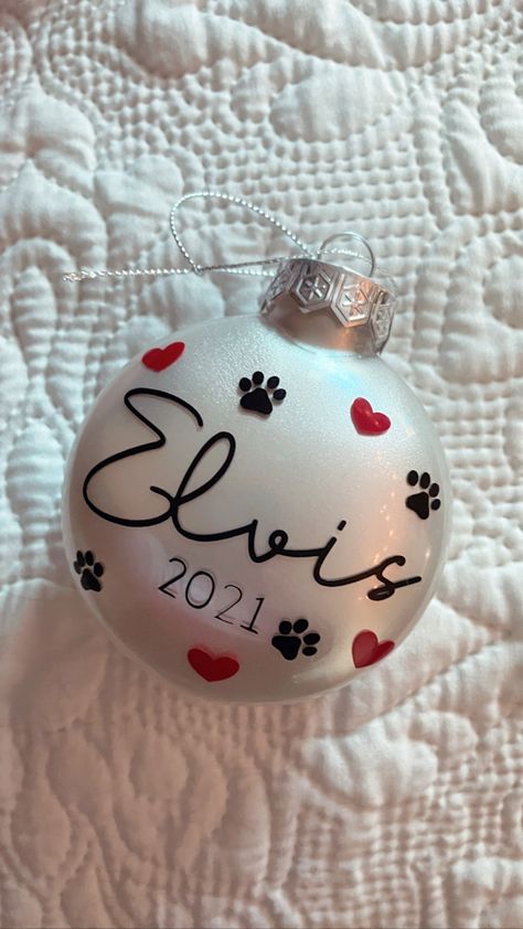 Diy Dog Ornaments, Pink Christmas Ornaments, Family Ornaments, Ornament Family, Decor Christmas Tree, Beautiful Christmas Trees, Diy Things, Family Ornament, Dog Ornaments