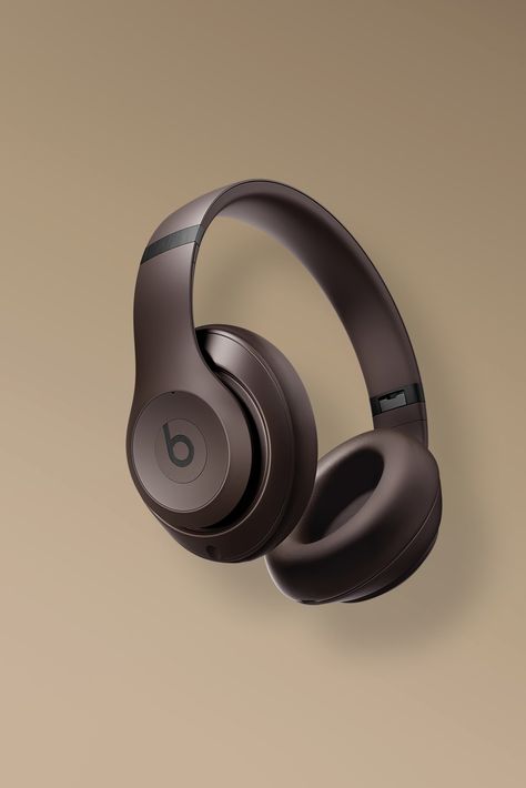 Experience Iconic Sound with Beats Studio Pro. Available in 4 premium colors: Black, Navy, Sandstone and Deep Brown. Beats By Dre Headphones Aesthetic, Brown Beats Headphones Aesthetic, Brown Beats Headphones, Beats Studio Pro, Beats Aesthetic, Beats Headphones Aesthetic, Bday Stuff, Dre Headphones, Head Phone