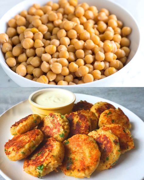 Chickpea Patties with Vegan Yogurt Sauce Crispy Chickpea, Chickpea Patties, Crispy Chickpeas, Vegan Yogurt, Oat Cookies, Lentil Recipes, Yogurt Sauce, Canned Chickpeas, Fresh Salads