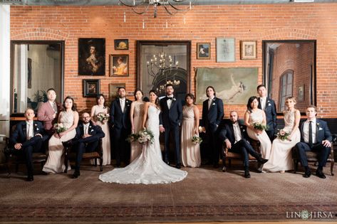 Serious Wedding Poses, Indoor Wedding Group Photos, Serious Bridal Party Photos, Posed Family Wedding Photos, Serious Wedding Party Photos, Editorial Style Family Photos, Large Wedding Party Photos Group Shots, Editorial Wedding Photography Bridal Party, Editorial Style Wedding Photography