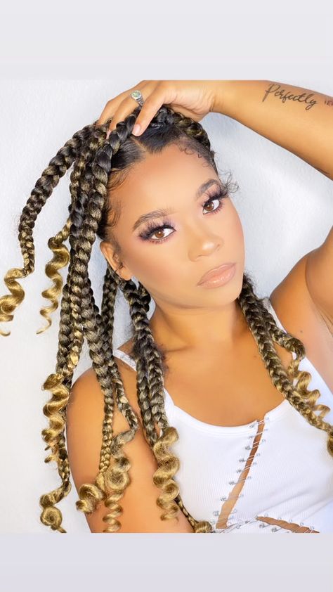 Braids inspired by artist Coi Leray “no more parties” Model: Kayla G. Hairstylist: Ray Harper Blonde Coi Leray Braids, Leray Braids, Coi Leray Braids, Coi Leray, Pretty Braids, Hair Due, Braids Hairstyles Pictures, Hair Tattoos, Beautiful Braids