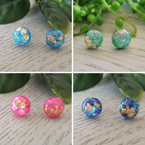 Resin Studs Earrings, Uv Resin Earring Ideas, Diy Resin Stud Earrings, Diy Resin Earrings, Resin Studs, Resin Stud Earrings, Button Studs, Glam Gifts, Resin Jewelry Diy