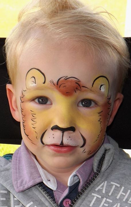 Easy Lion Face Paint, Face Painting Lion, Lion Face Paint Easy, Face Painting Ideas For Adults, Painting Ideas For Adults, Halloween Face Painting Ideas, Easy Face Painting Ideas, Bear Face Paint, Face Painting Ideas For Kids