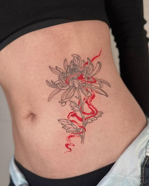 Chrysanthemum Tattoo Stomach, Chrysanthemum Tattoo Hip, Chrysanthemum Back Tattoo, Red Chrysanthemum Tattoo, Japanese Chrysanthemum Tattoo Design, Chrysanthemums Tattoo, Tattoo Rojo, Japanese Chrysanthemum Tattoo, Chrysanthemum Flower Tattoo