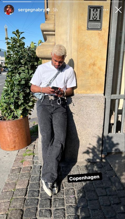 Serge Gnabry Style, Serge Gnabry, Empire State Of Mind, Street Style Outfits Men, Outfits Men, Street Style Outfit, Style Outfits, Empire State, Soccer Players