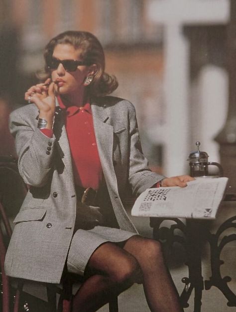 80s Wealthy Aesthetic, 1980s Business Woman, Capitalist Propaganda, 80s Old Money, Wall Street Fashion, Wealthy Aesthetic, 80s Country, 80s Blazer, Everyday Uniform