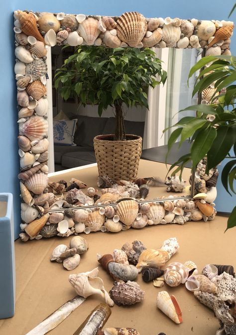 Care Giver, Seashell Mirror, Amazing Food Decoration, Wallpaper Flowers, Android Wallpaper Flowers, Natural Lifestyle, Gcse Art, Diy Mirror, Shell Crafts